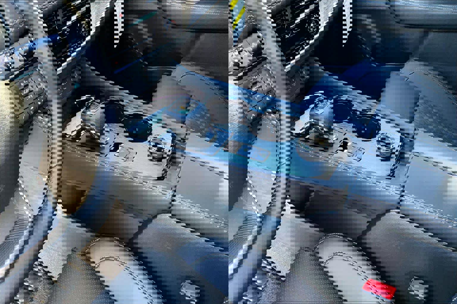 New 2026 Nissan Rogue Platinum image 7