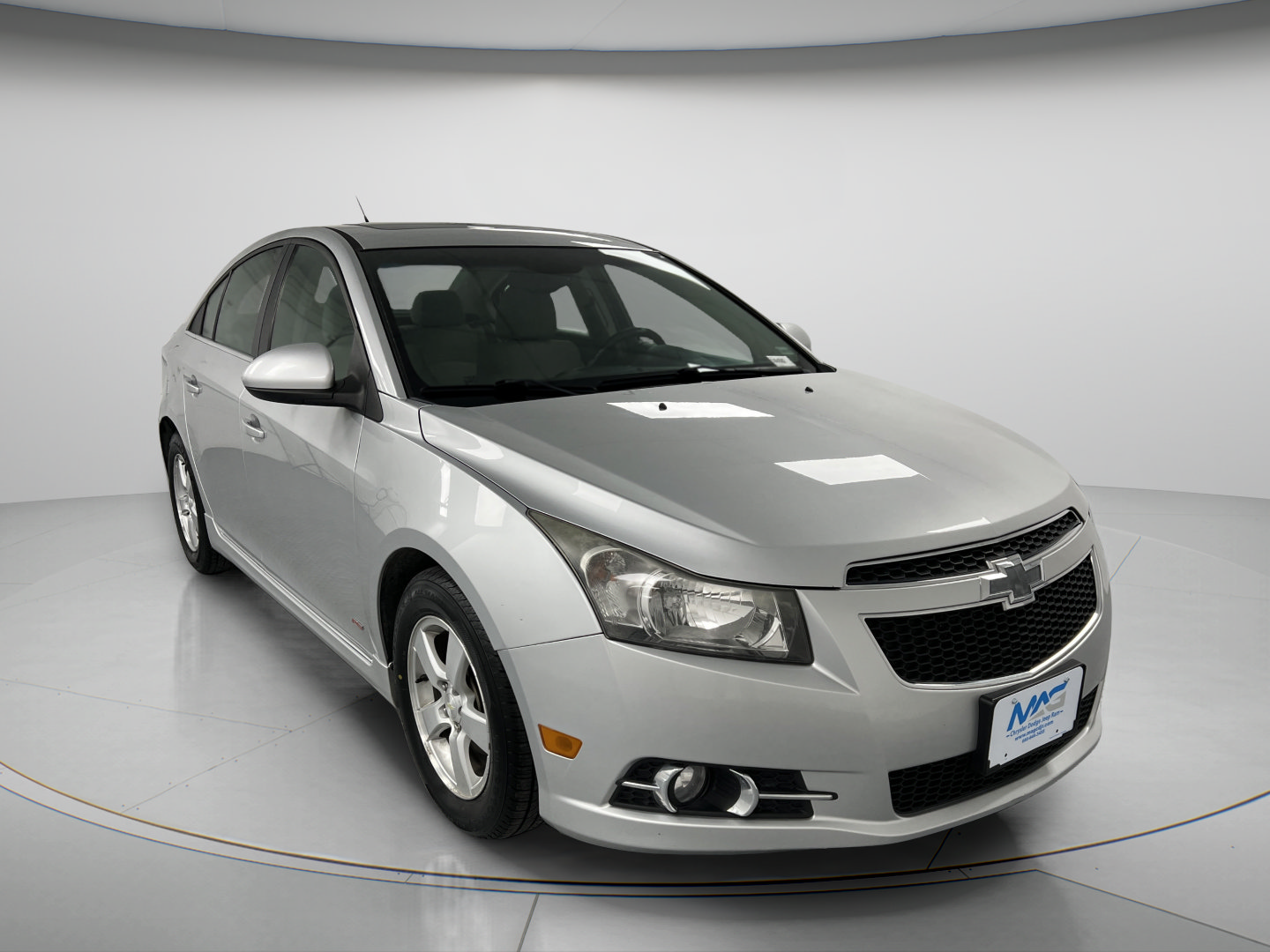 Used 2014 Chevrolet Cruze LT w/ All-Star Edition FWD image 2