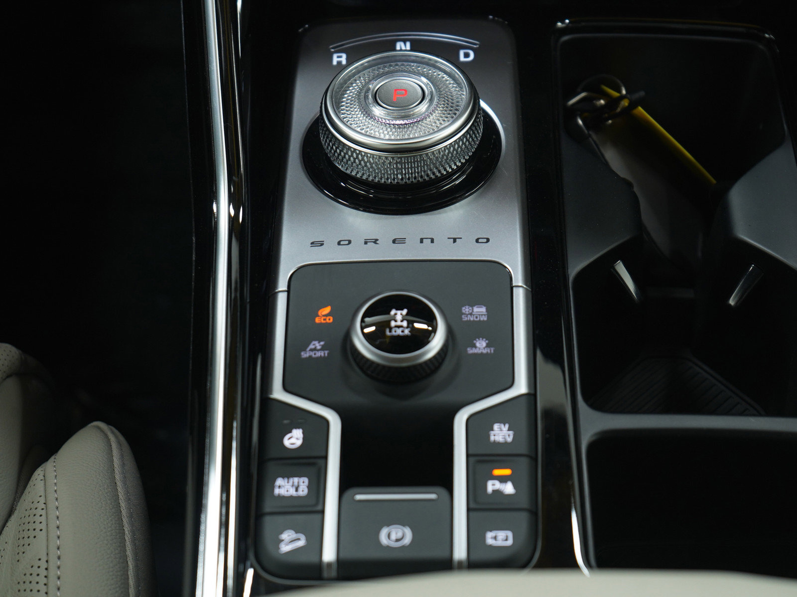 Used 2025 Kia Sorento SX Prestige image 19