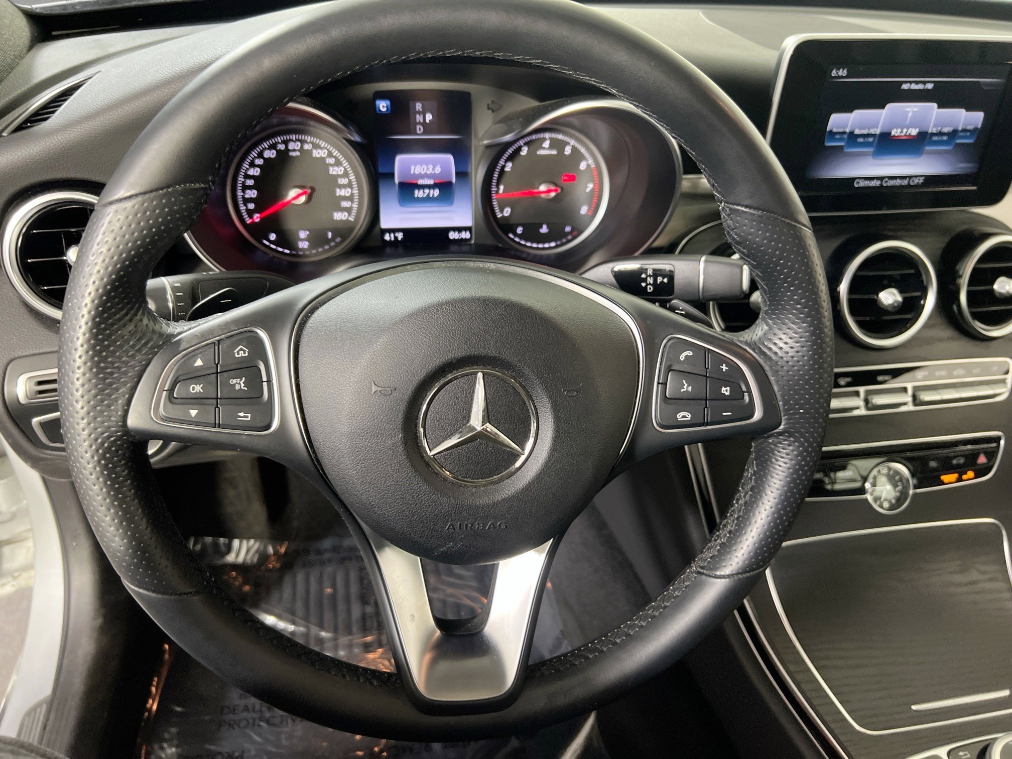 Used 2018 Mercedes-Benz C 300 4MATIC Sedan image 11