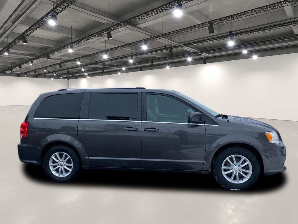 Used 2019 Dodge Grand Caravan SXT image 8