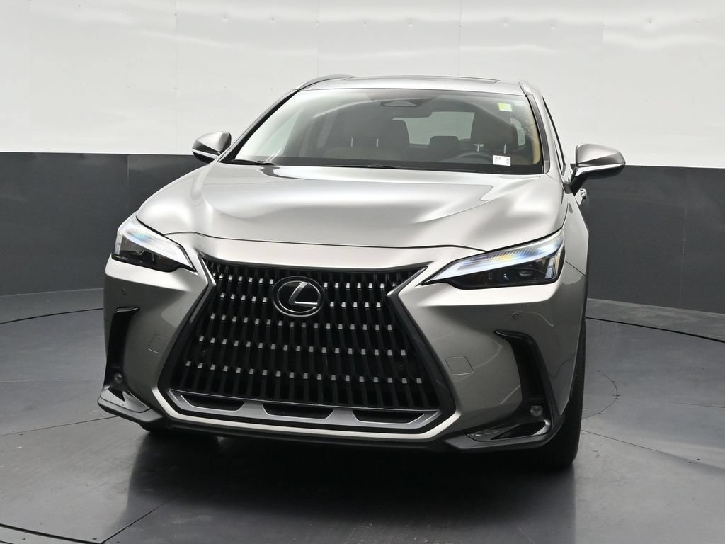 Used 2024 Lexus NX 250 FWD image 9