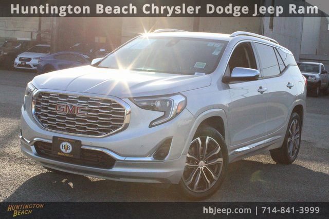 Used 2020 GMC Terrain Denali w/ Denali Premium Package image 9