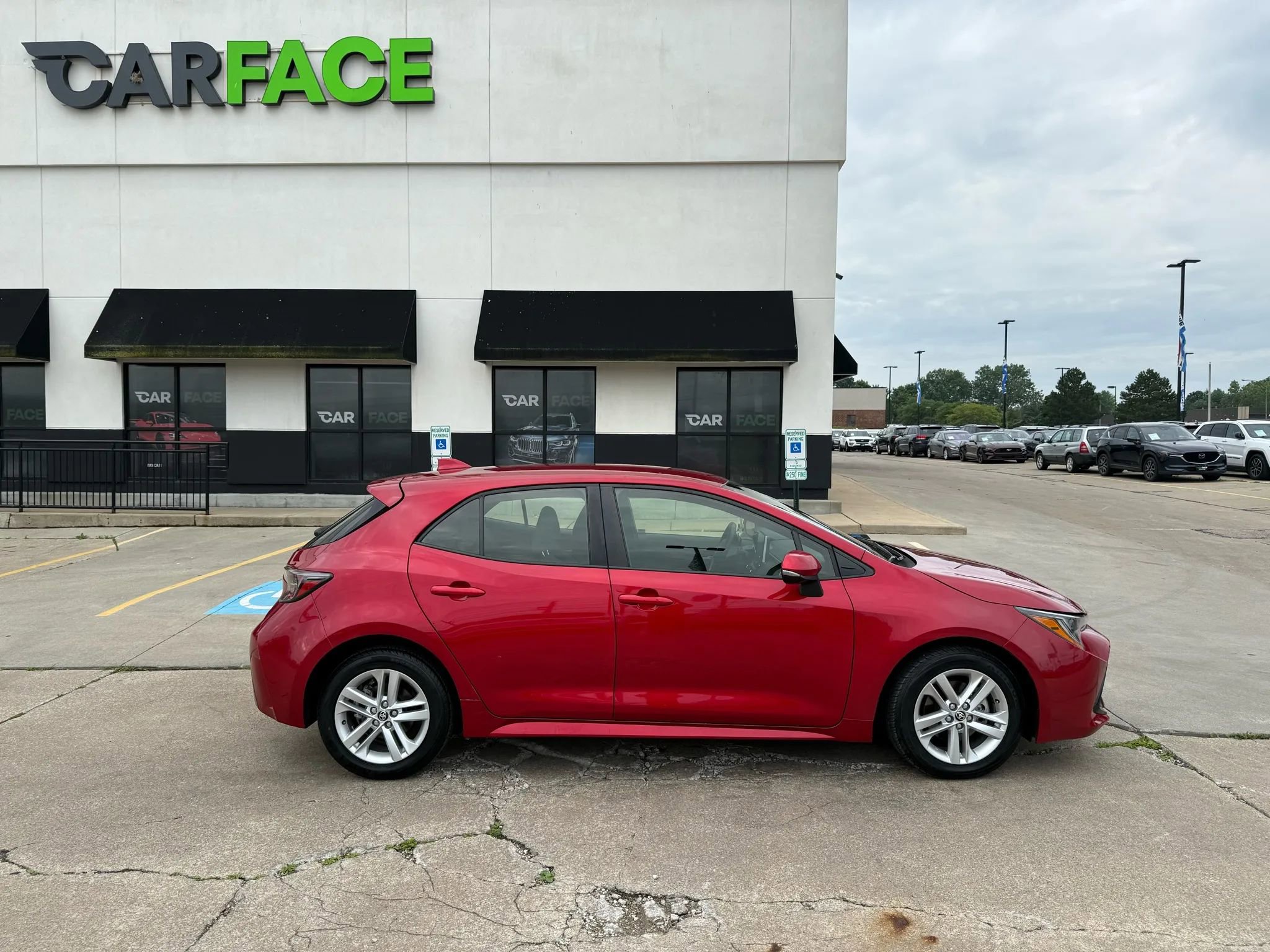 Used 2022 Toyota Corolla Hatchback image 15