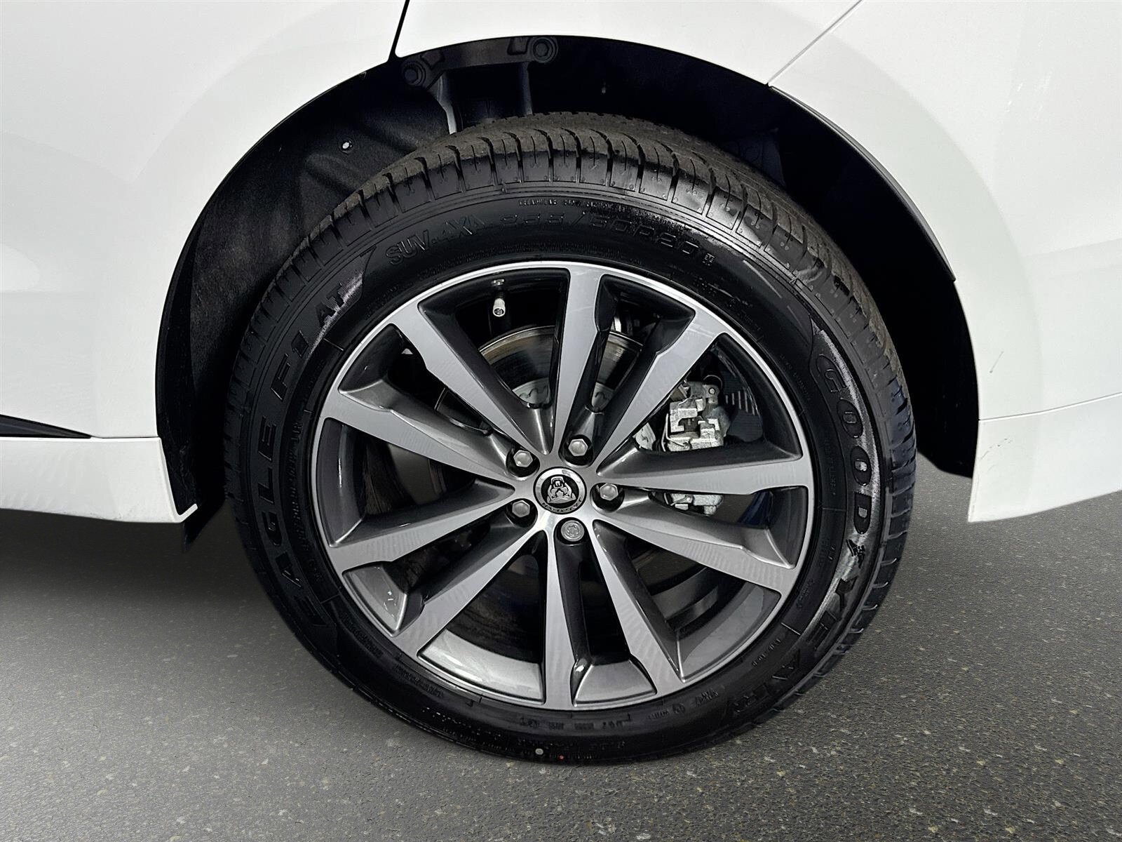 New 2026 Jaguar F-PACE R-Dynamic S AWD/4WD image 33