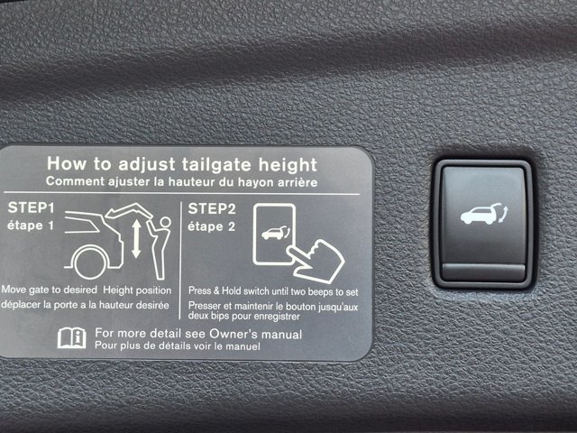 Used 2021 INFINITI QX50 Luxe FWD image 16