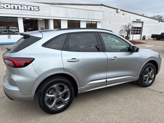 Used 2024 Ford Escape ST-Line w/ Tech Pack #1 image 10