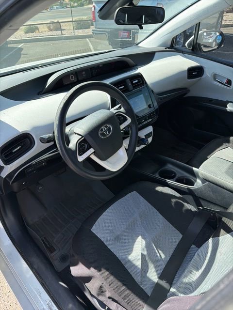 Used 2017 Toyota Prius Two w/ Carpet Mat Package FWD image 15
