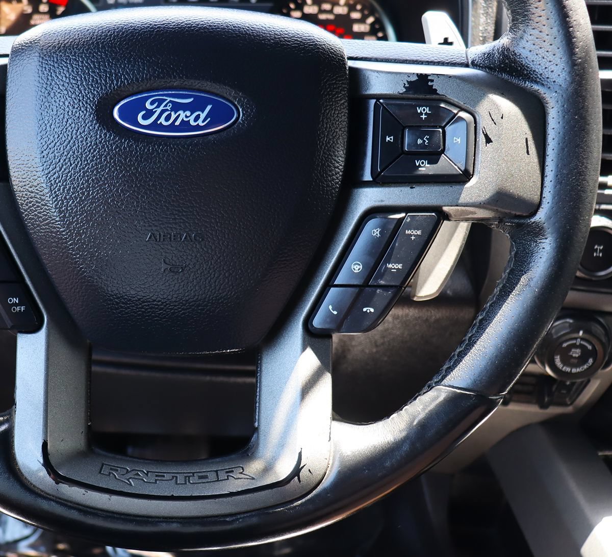 Used 2019 Ford F150 Raptor w/ Equipment Group 802A Luxury AWD/4WD image 57