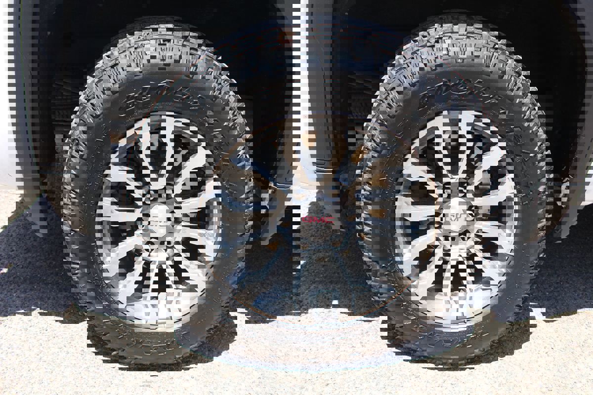 Used 2021 GMC Sierra 1500 AT4 w/ AT4 Preferred Package image 70