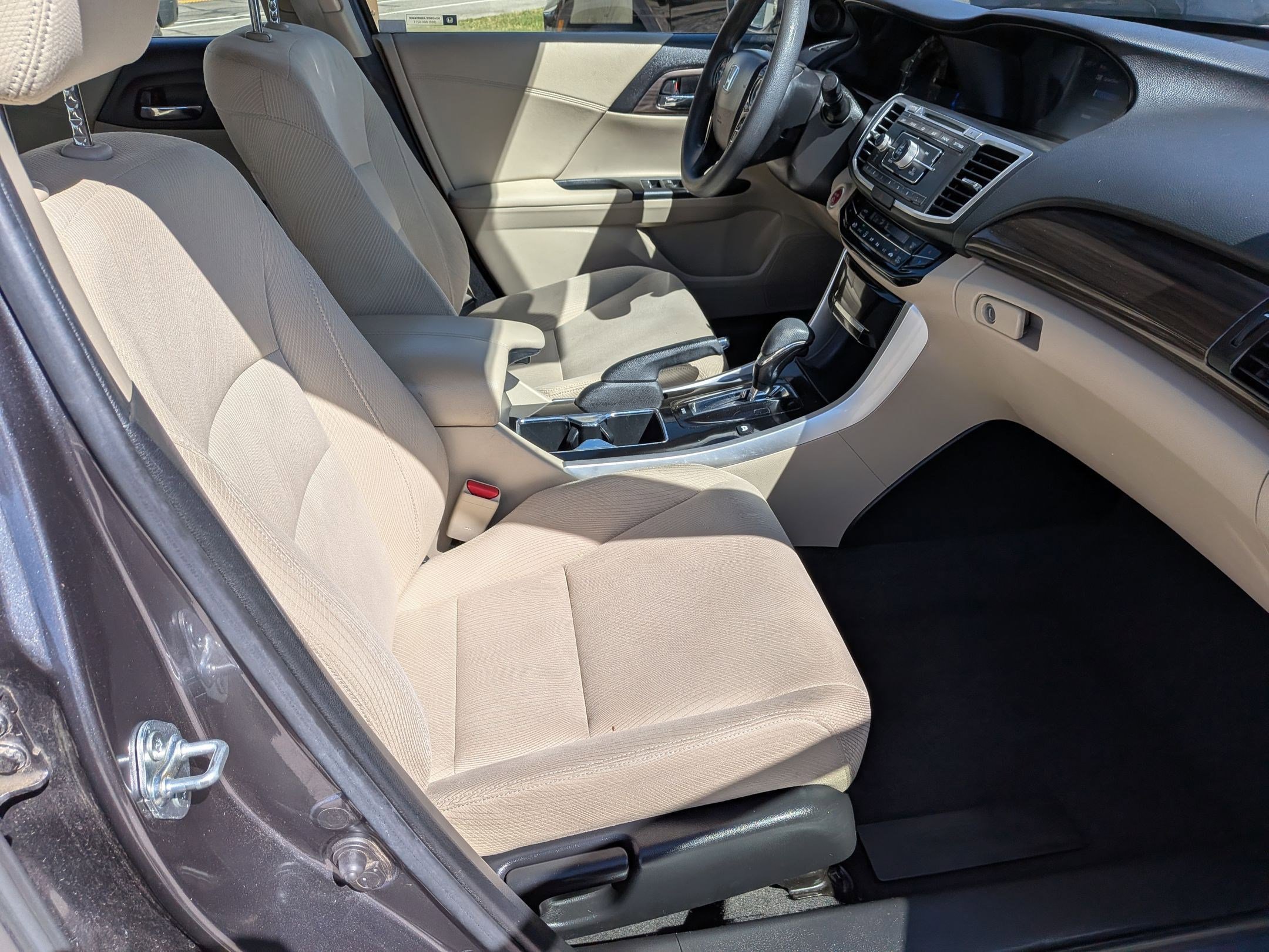 Used 2017 Honda Accord Base image 28