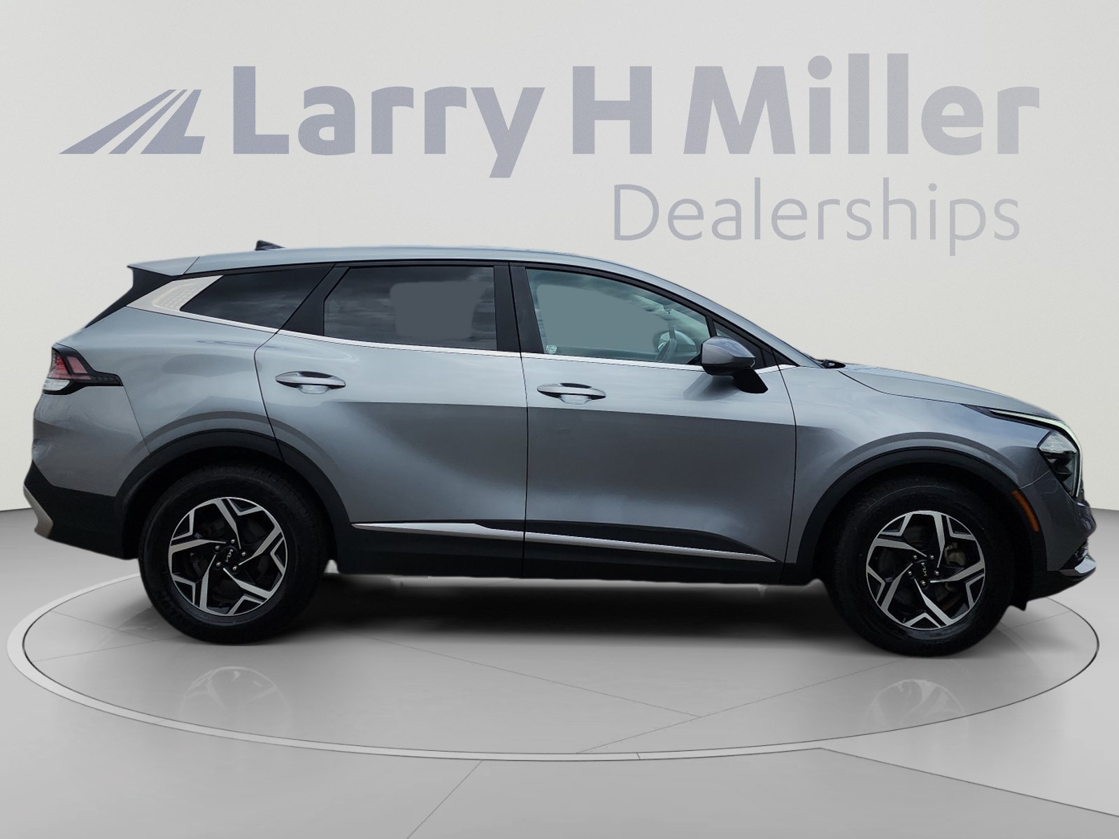 Used 2023 Kia Sportage LX FWD image 6