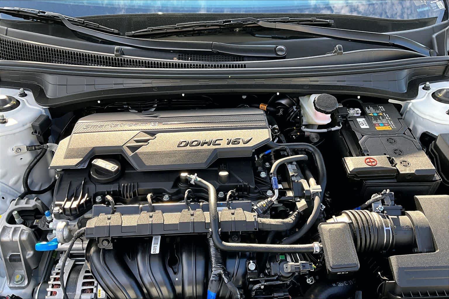 New 2026 Hyundai Elantra SE FWD image 16