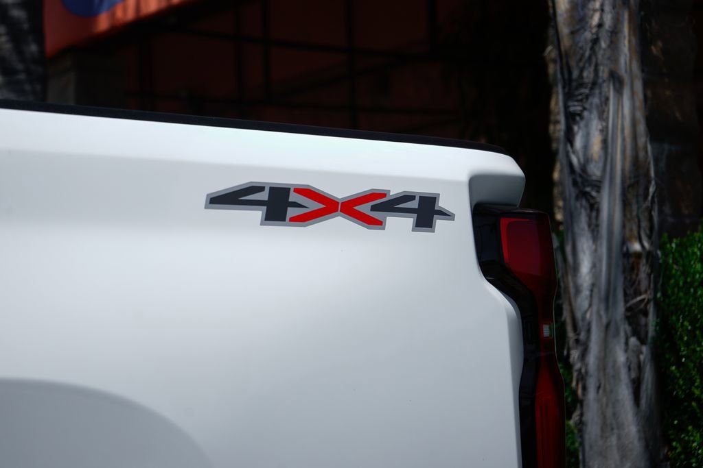 Used 2024 Chevrolet Silverado 3500 LTZ w/ LTZ Convenience Package AWD/4WD image 53