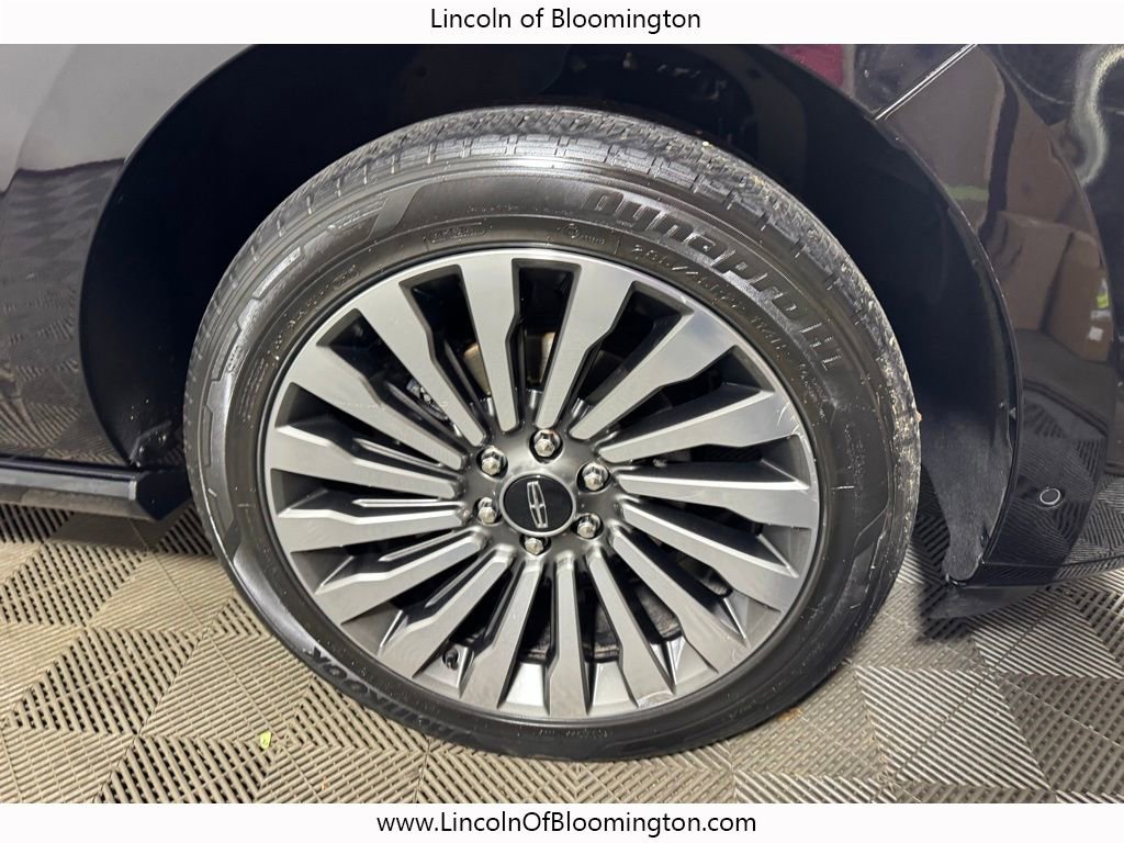 Used 2019 Lincoln Navigator Reserve AWD/4WD image 12