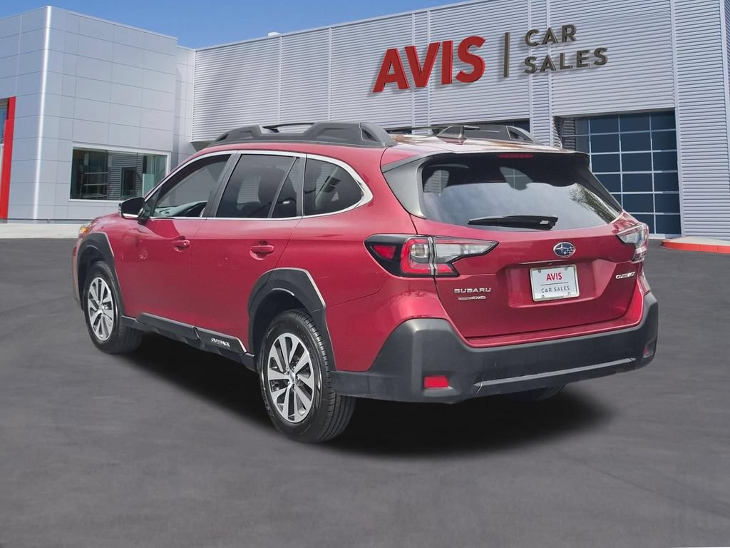Used 2025 Subaru Outback Premium AWD/4WD image 9