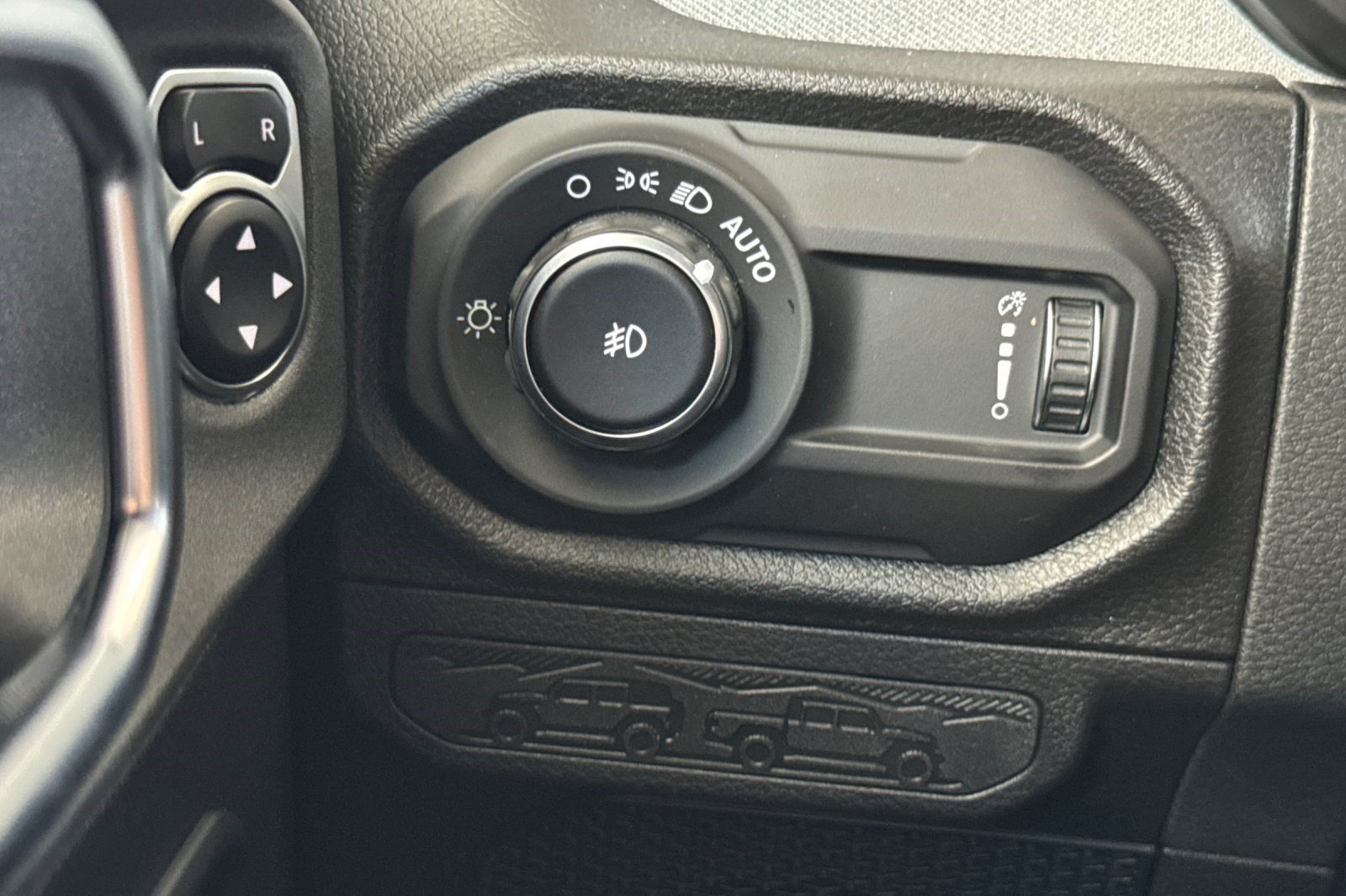 Used 2026 Jeep Wrangler Unlimited Sport AWD/4WD image 36