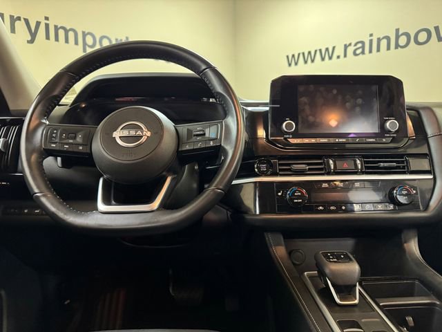 Used 2025 Nissan Pathfinder SV AWD/4WD image 9