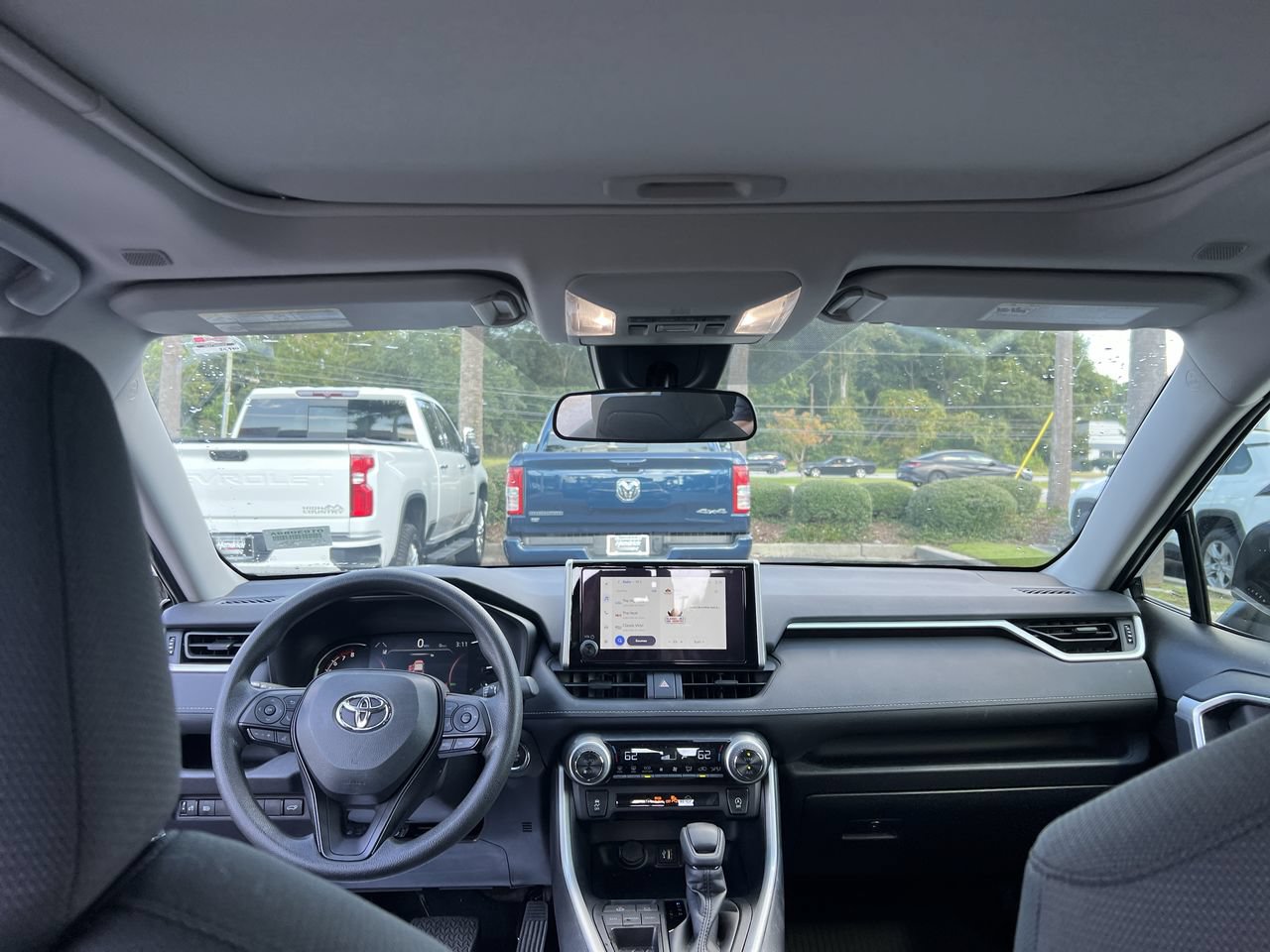 Used 2025 Toyota RAV4 XLE w/ Convenience Package FWD image 30