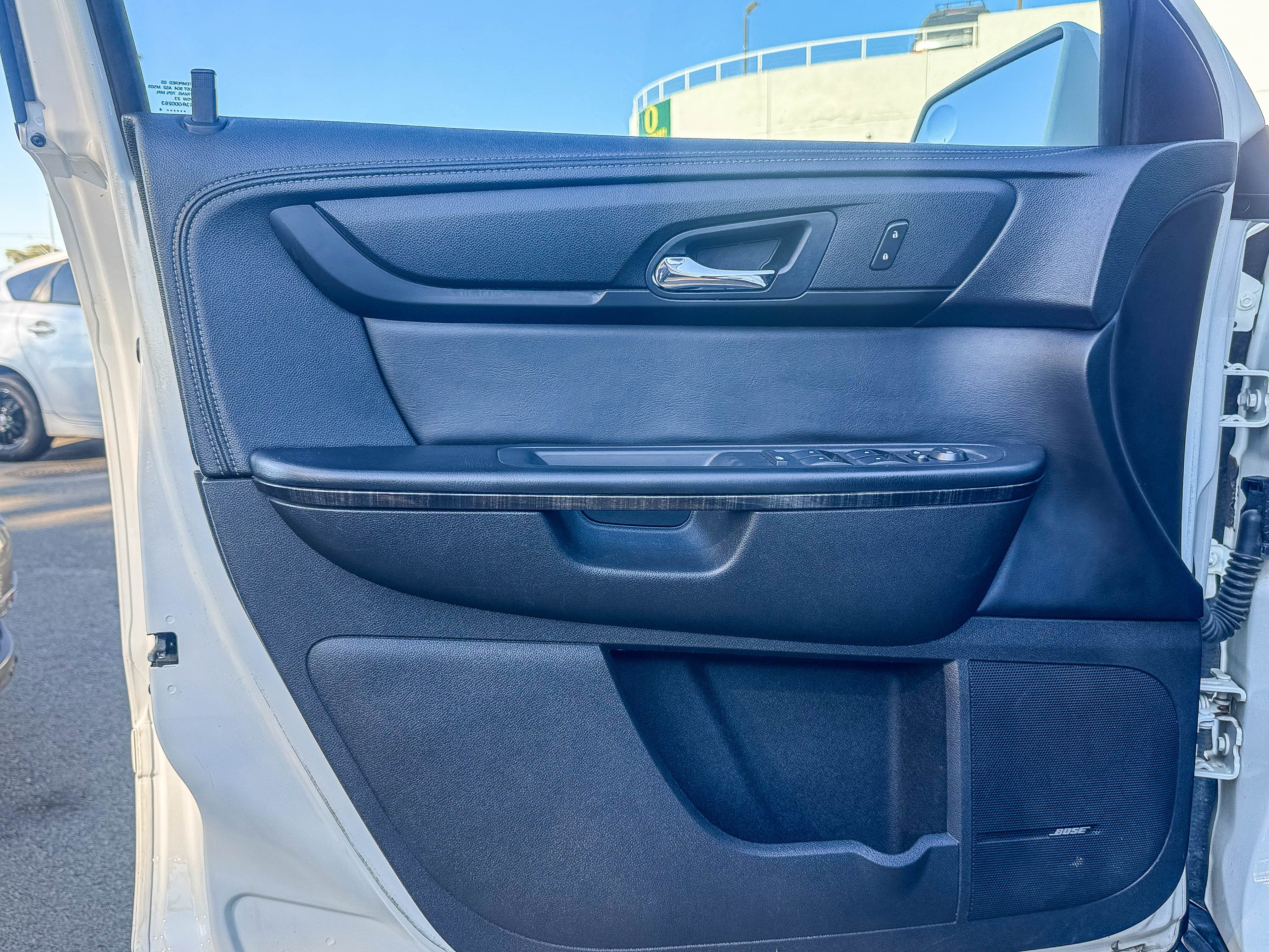 Used 2014 GMC Acadia SLT FWD image 21