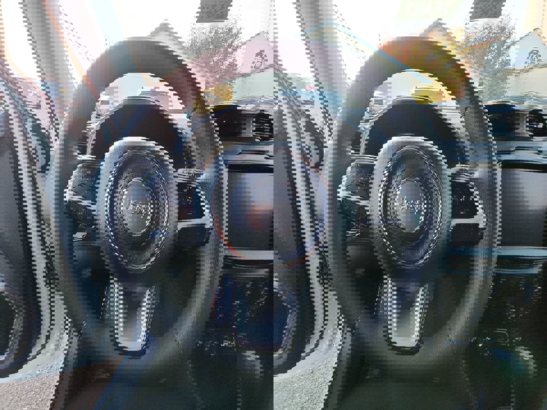 Certified 2023 Jeep Renegade Latitude image 11