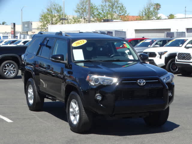 Used 2023 Toyota 4Runner SR5 Premium w/ Moonroof Package image 2
