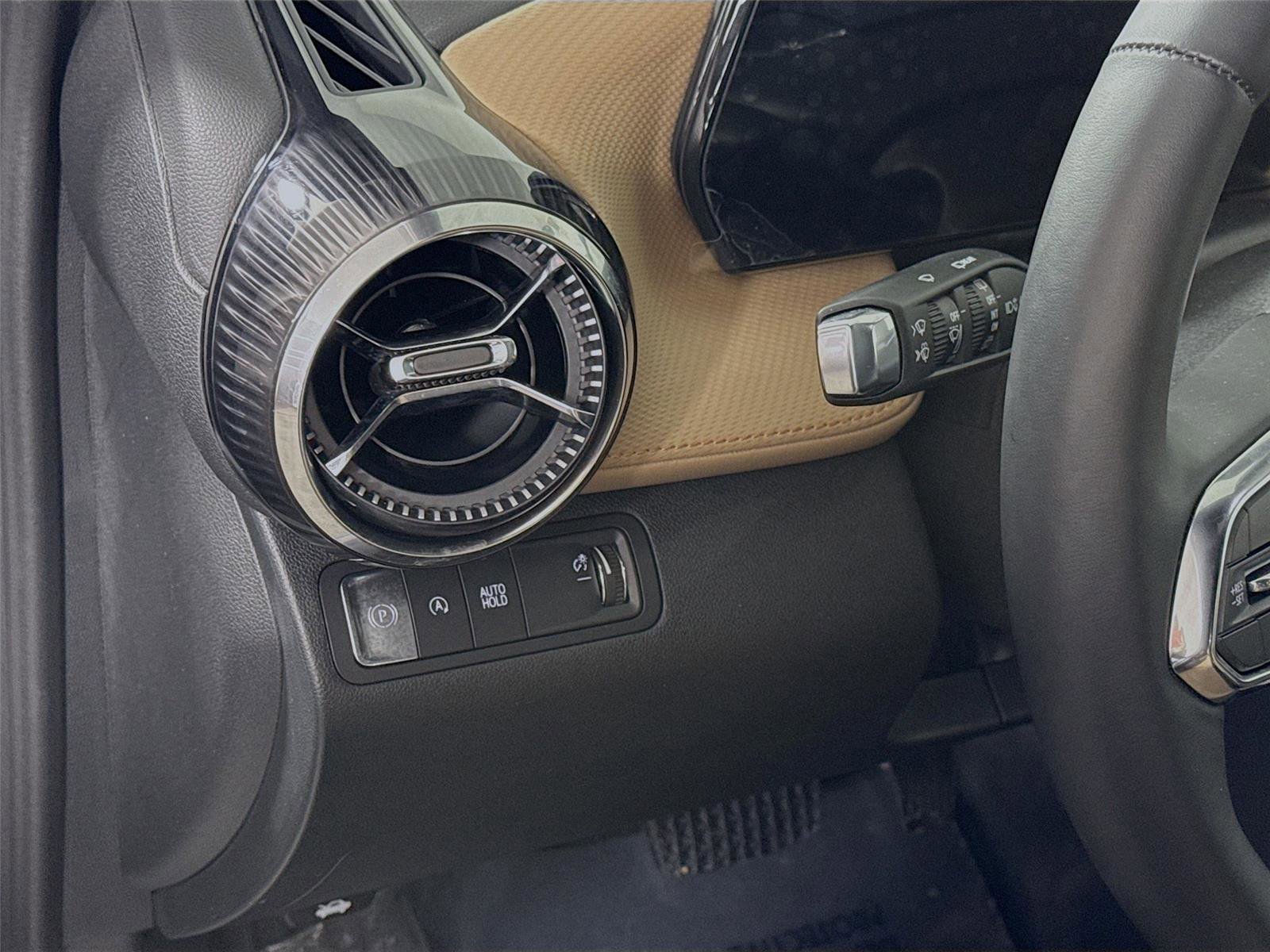 New 2026 Chevrolet Equinox ACTIV w/ Convenience Package III image 5