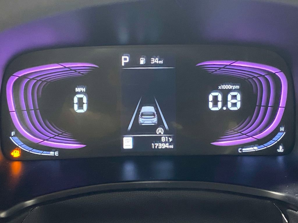 Used 2025 Kia Soul LX w/ LX Technology Package FWD image 25