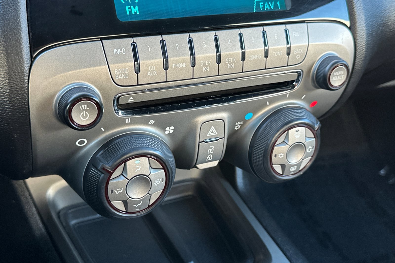 Used 2015 Chevrolet Camaro Z/28 image 29