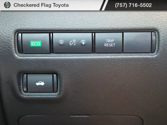 Used 2024 Nissan Sentra SR FWD image 16