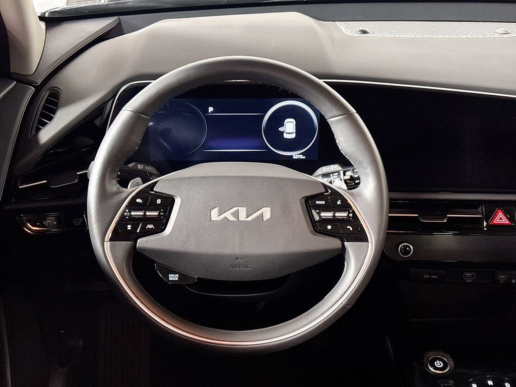 Used 2023 Kia Niro Wind w/ Wind Preserve Package FWD image 13