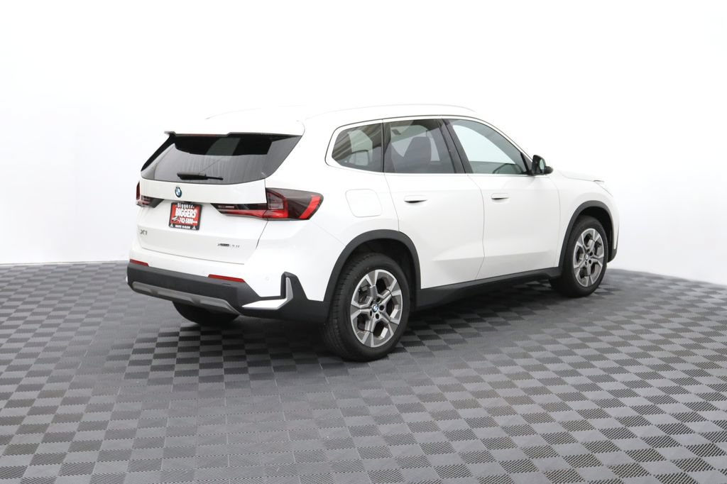 Used 2023 BMW X1 xDrive28i AWD/4WD image 8