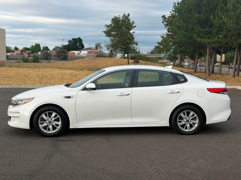 Used 2016 Kia Optima LX w/ LX Convenience Package FWD image 5