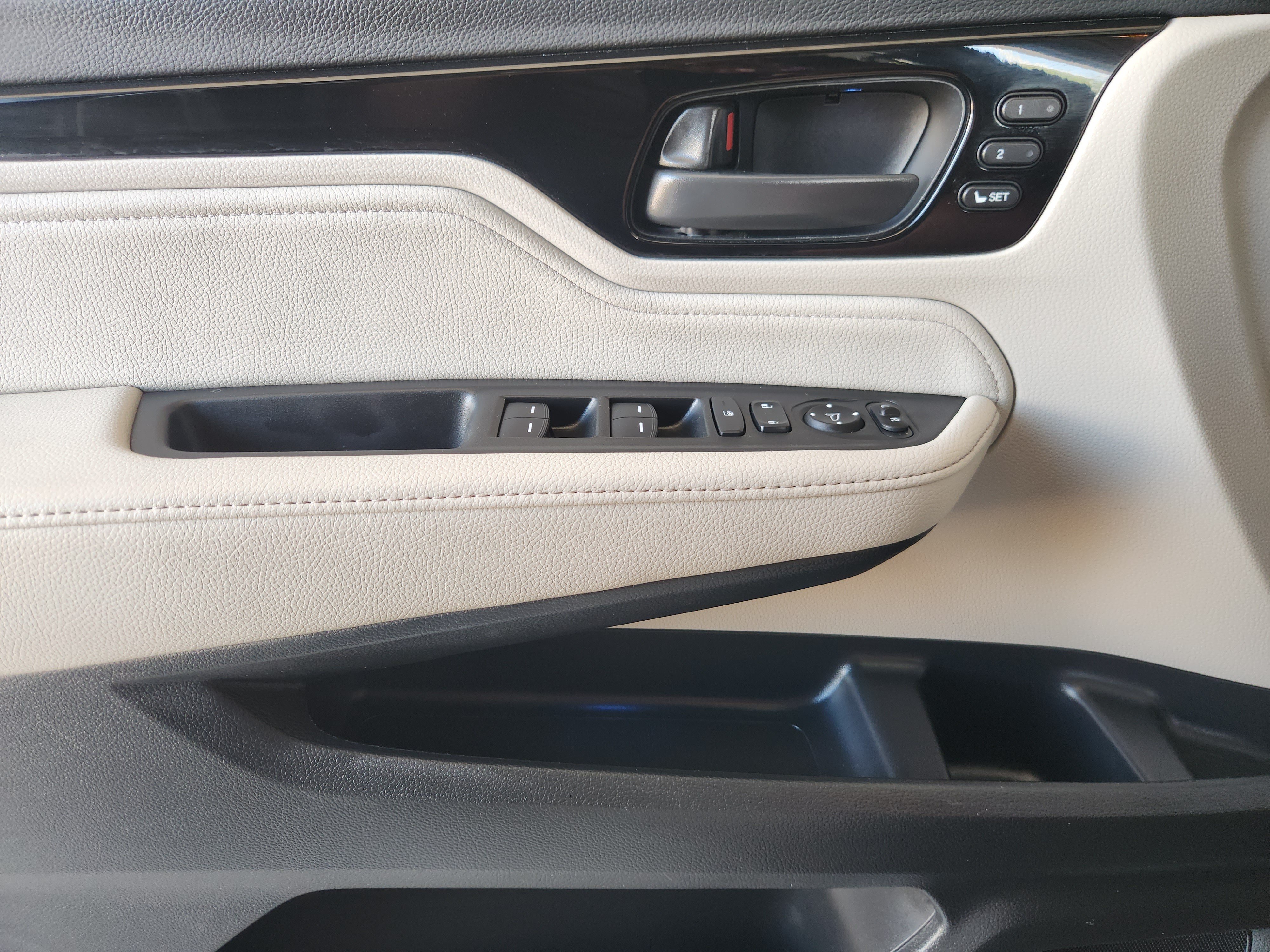 Used 2025 Honda Odyssey Touring image 21