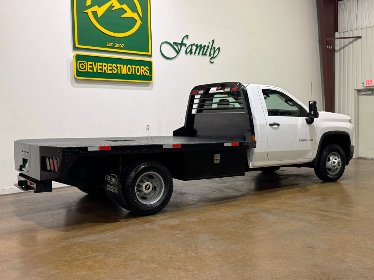 Used 2023 Chevrolet Silverado 3500 W/T w/ WT Fleet Convenience Package image 8