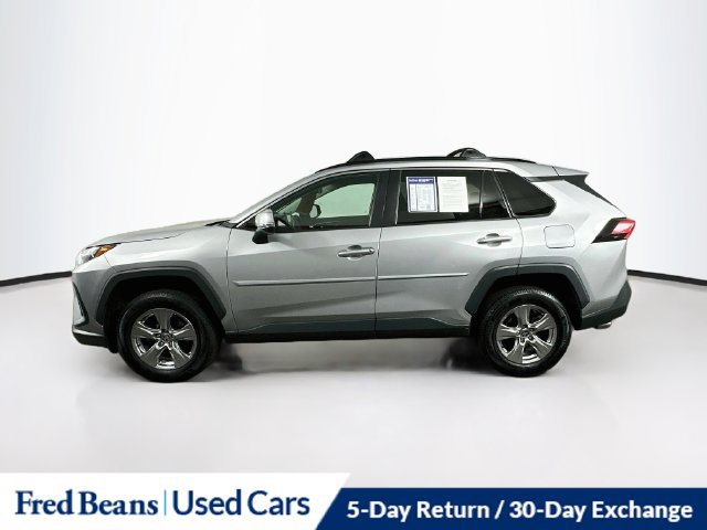 Used 2022 Toyota RAV4 XLE AWD/4WD image 5