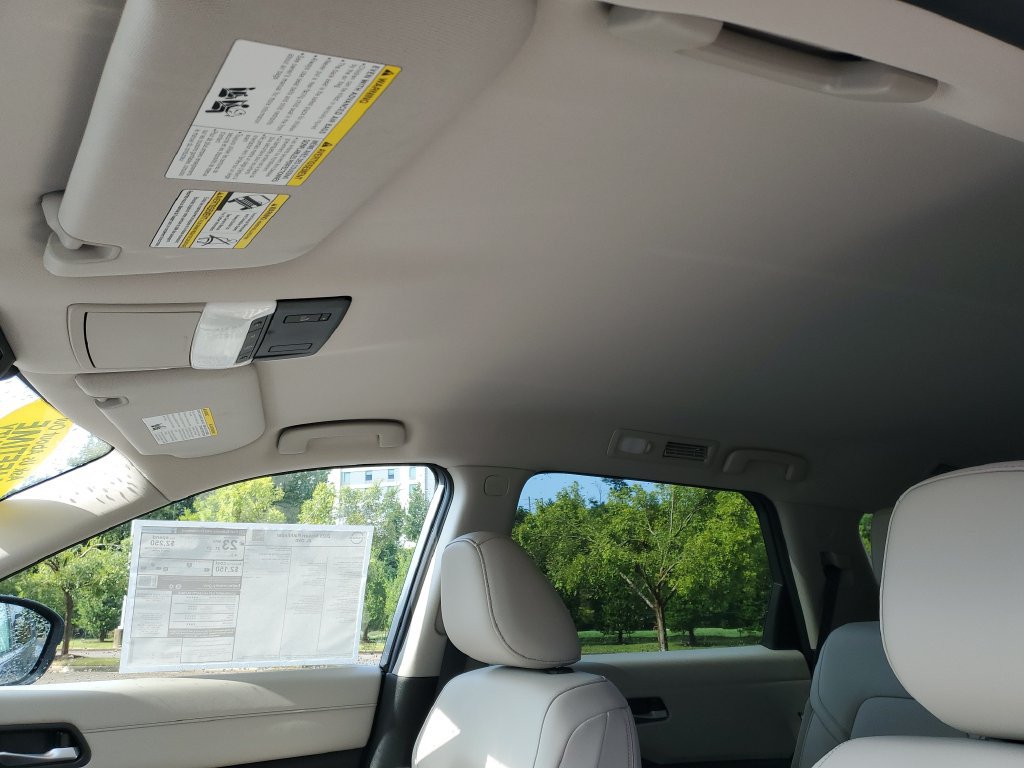 New 2026 Nissan Pathfinder SL FWD image 18