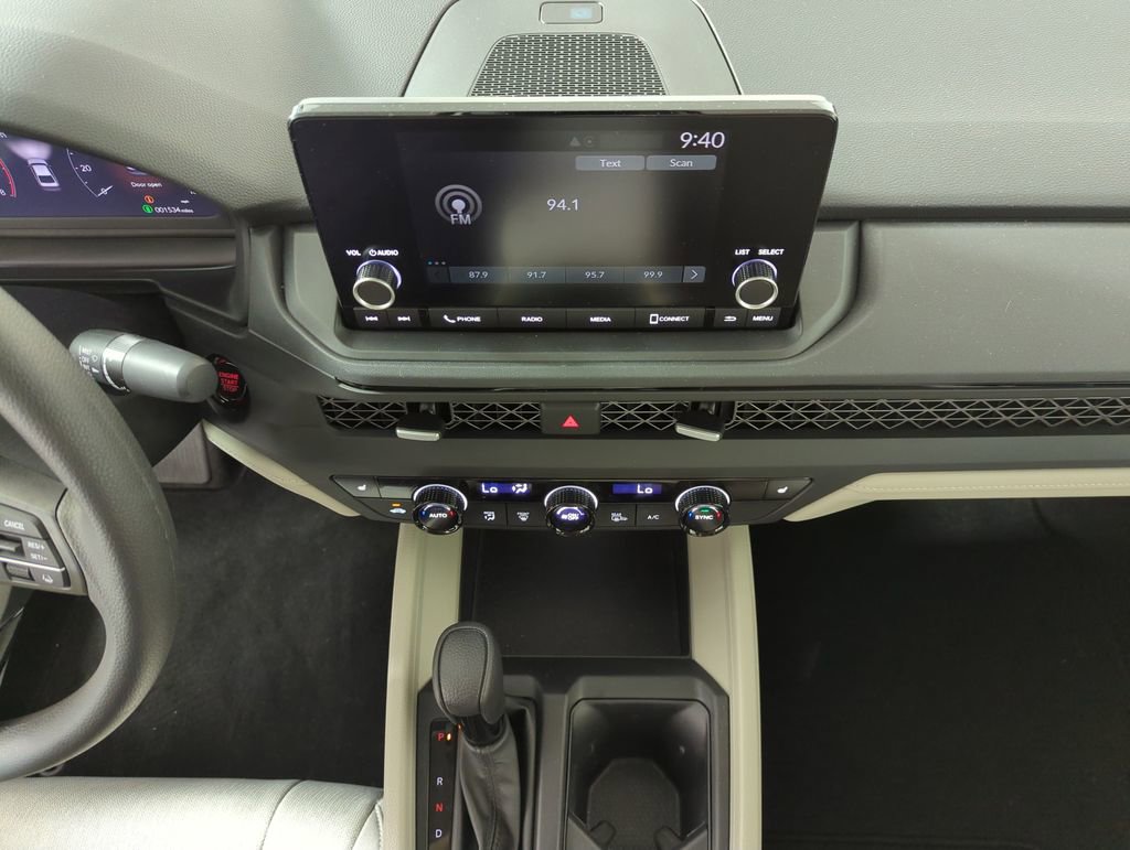 Certified 2025 Honda Accord SE image 15