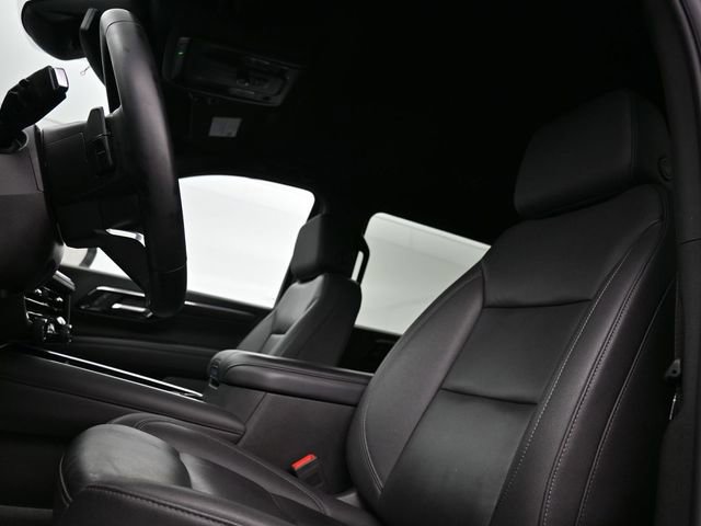 Used 2025 Chevrolet Suburban Z71 image 11