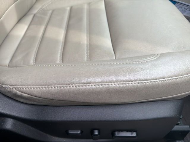 Used 2019 Ford Escape Titanium image 28