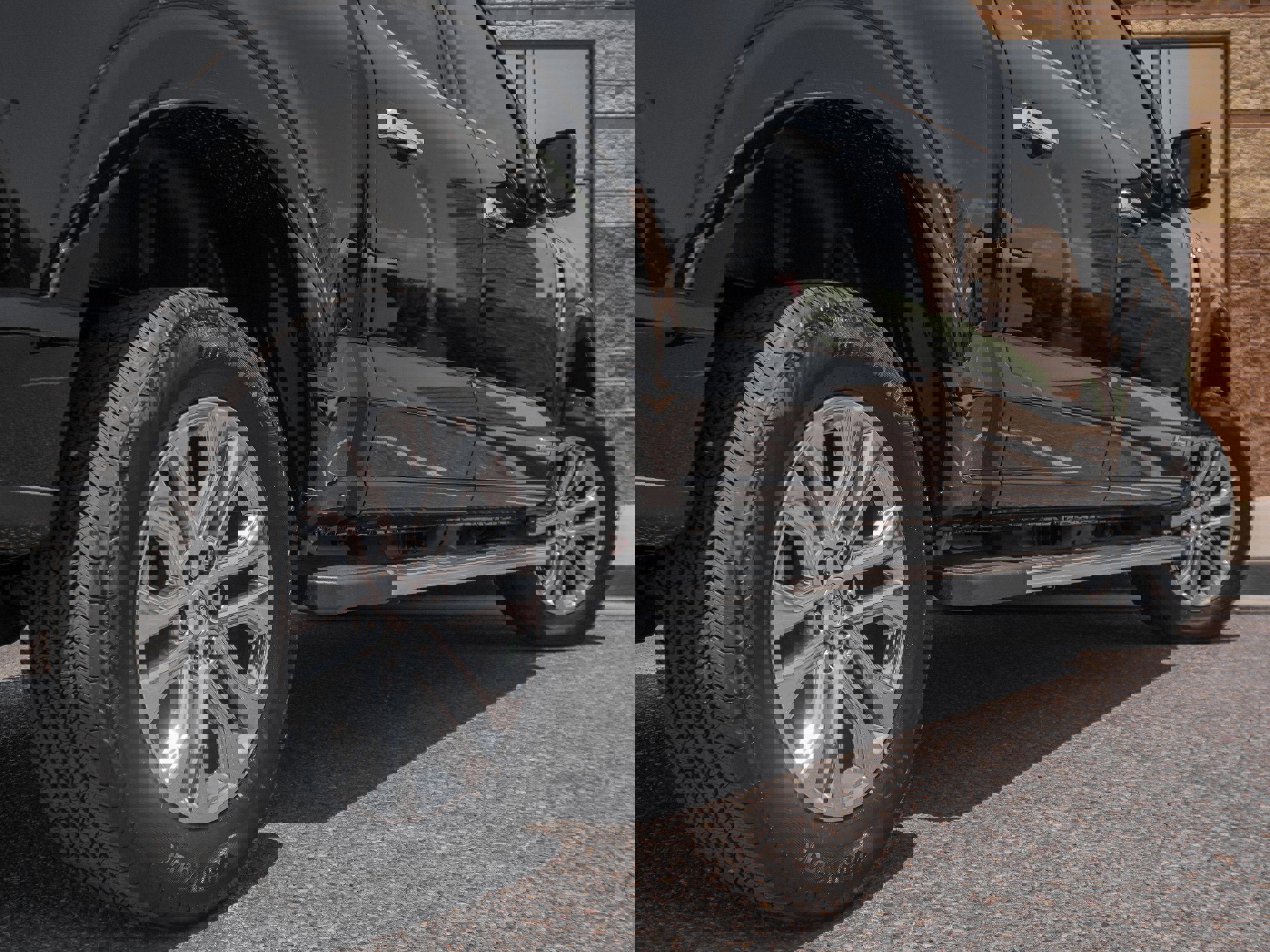 New 2025 Ford F150 Lariat w/ Equipment Group 502A High image 11