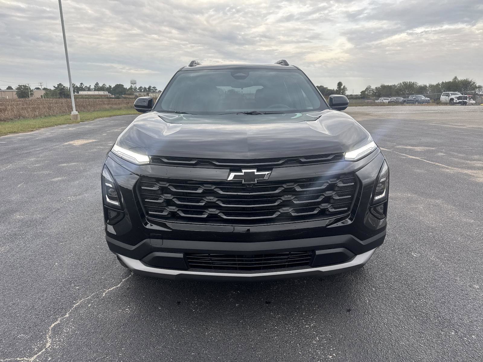 New 2026 Chevrolet Equinox LT w/ Convenience Package II image 8