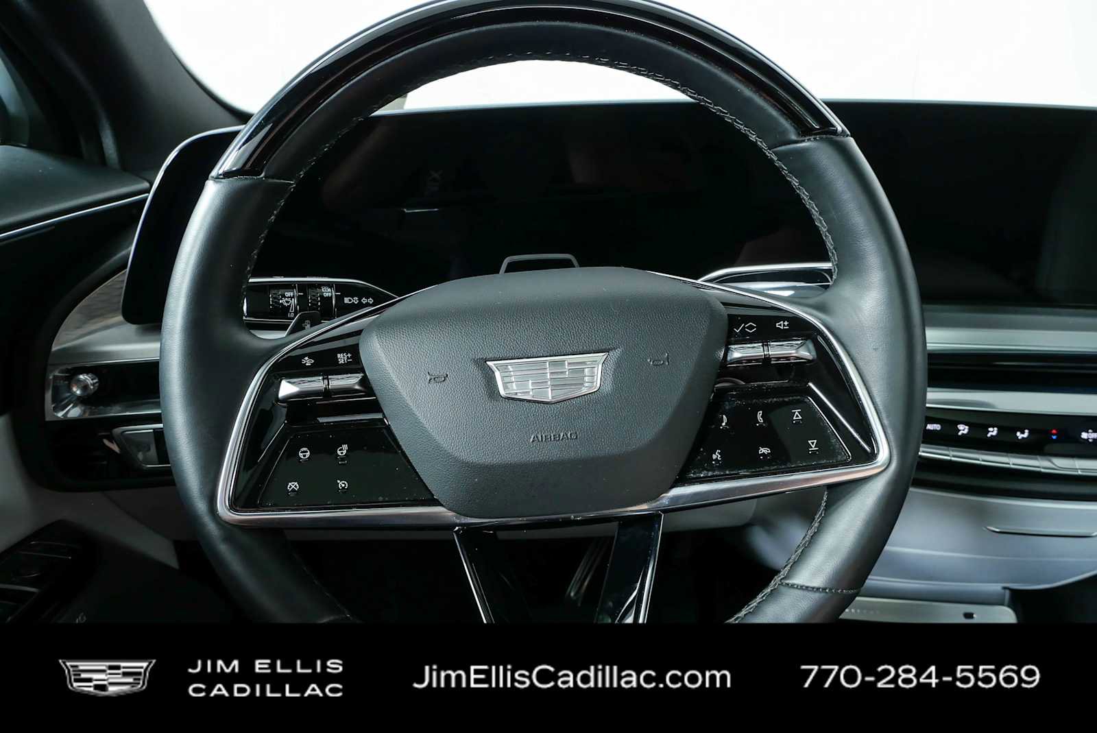 Used 2024 Cadillac Lyriq Sport RWD image 9