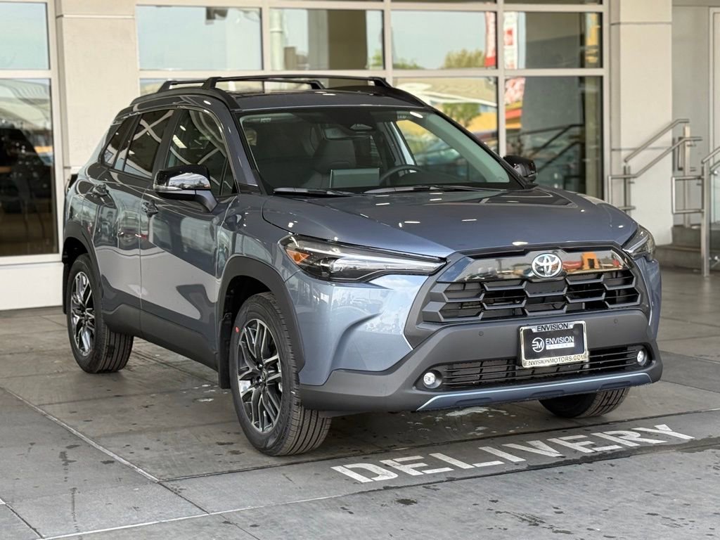 Used 2026 Toyota Corolla Cross XLE image 6