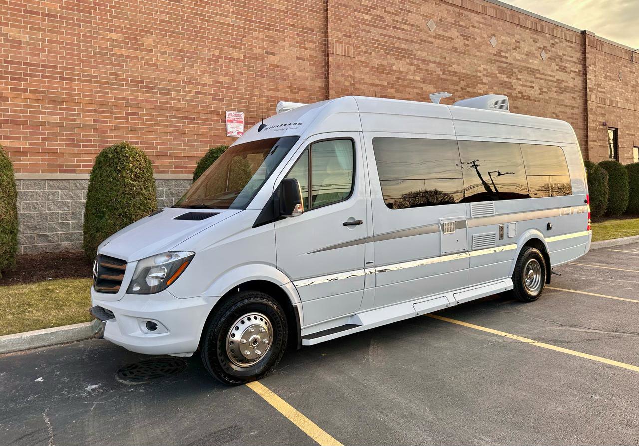 Used 2014 Mercedes-Benz Sprinter 3500 image 2