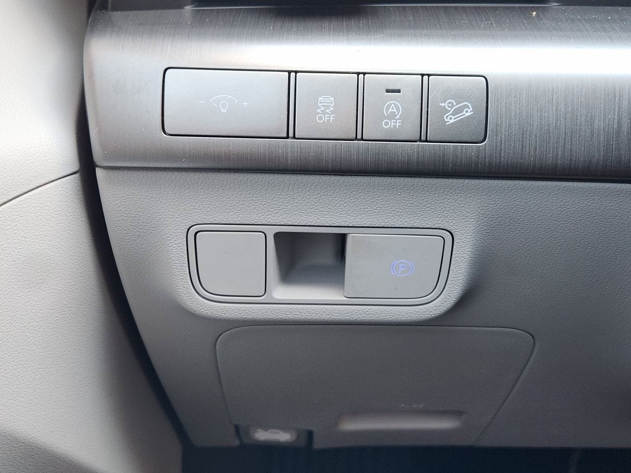 Used 2024 Hyundai Kona SE FWD image 21