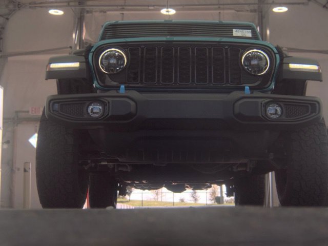 Used 2024 Jeep Wrangler Unlimited AWD/4WD image 8
