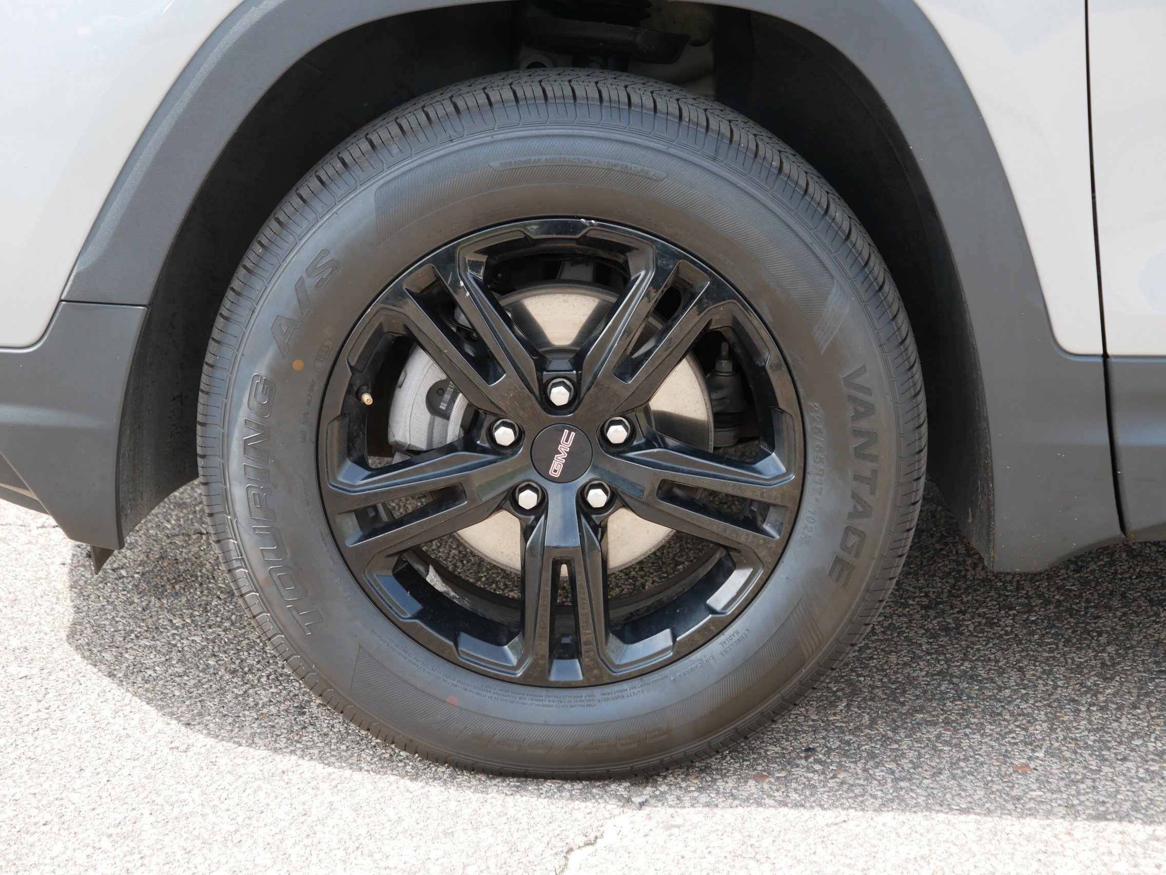 Used 2023 GMC Terrain AT4 image 9