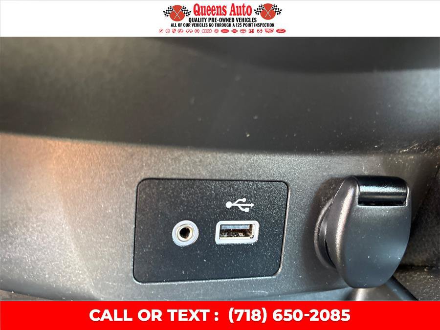 Used 2018 Nissan Rogue SV AWD/4WD image 48