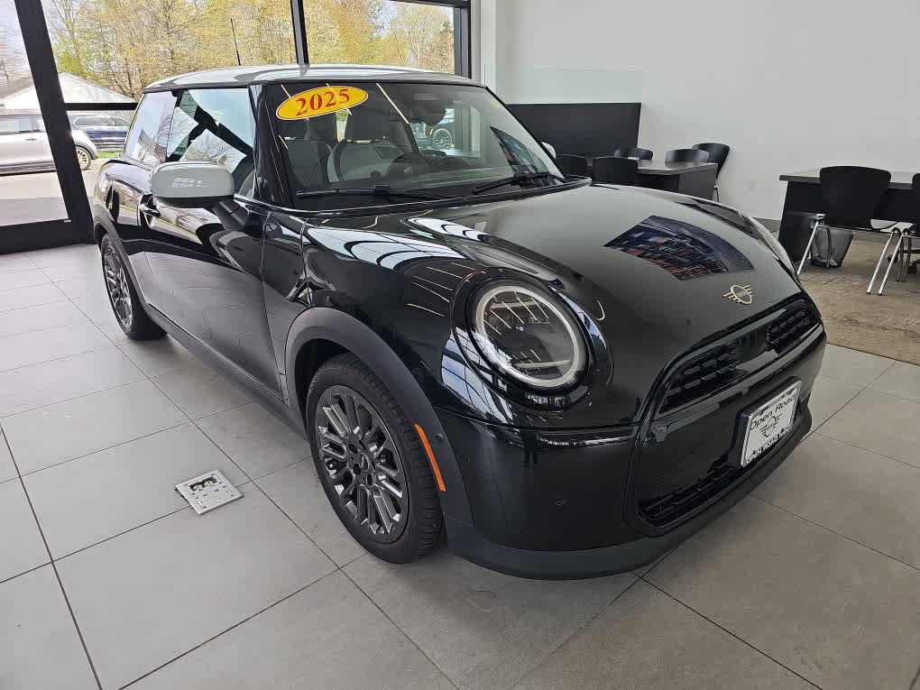 Certified 2025 MINI Cooper 2-Door Hardtop image 13